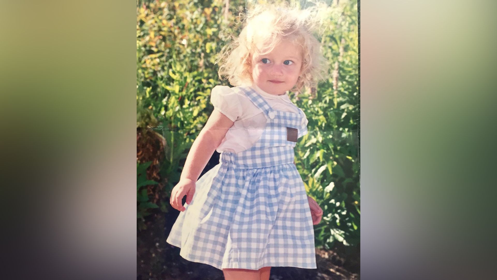 Julia Garner foto 4