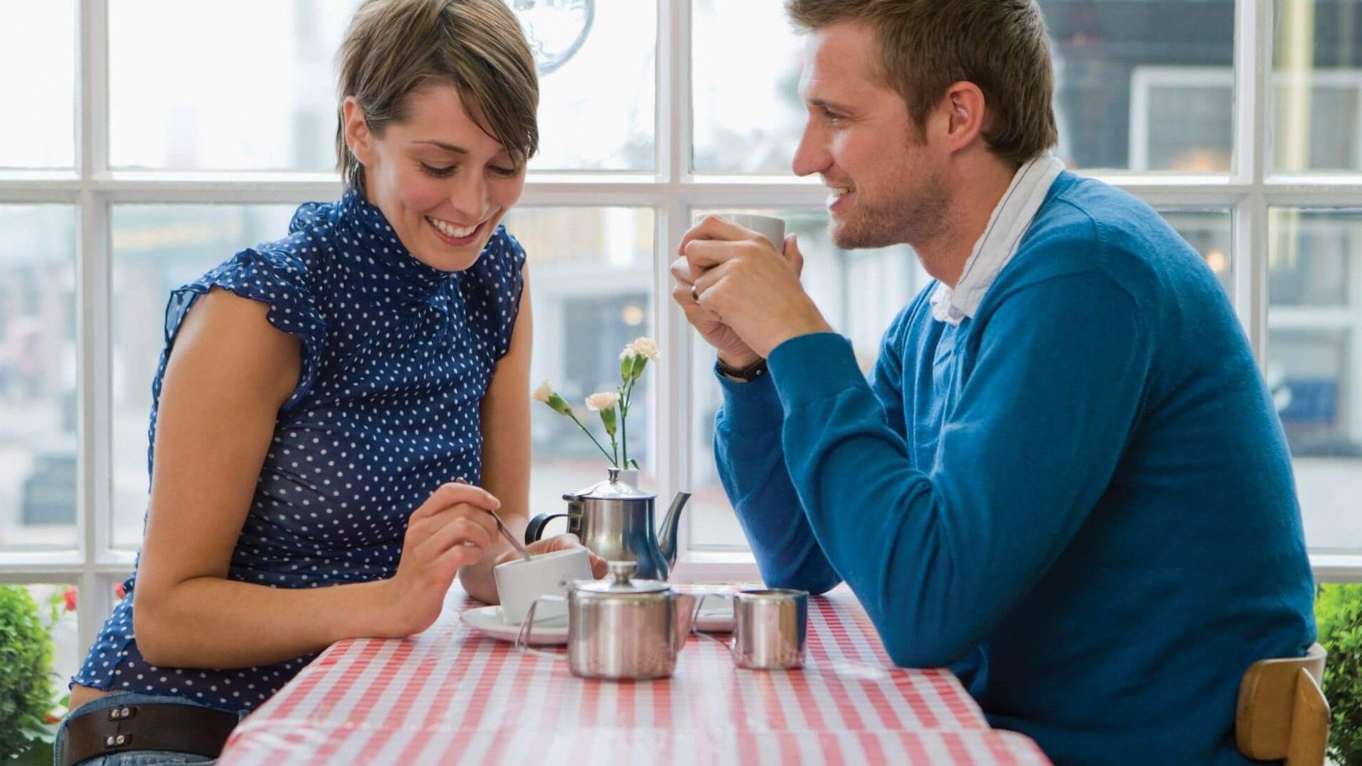 Certifica-te de falar ao homem de Virgem sobre os teus talentos