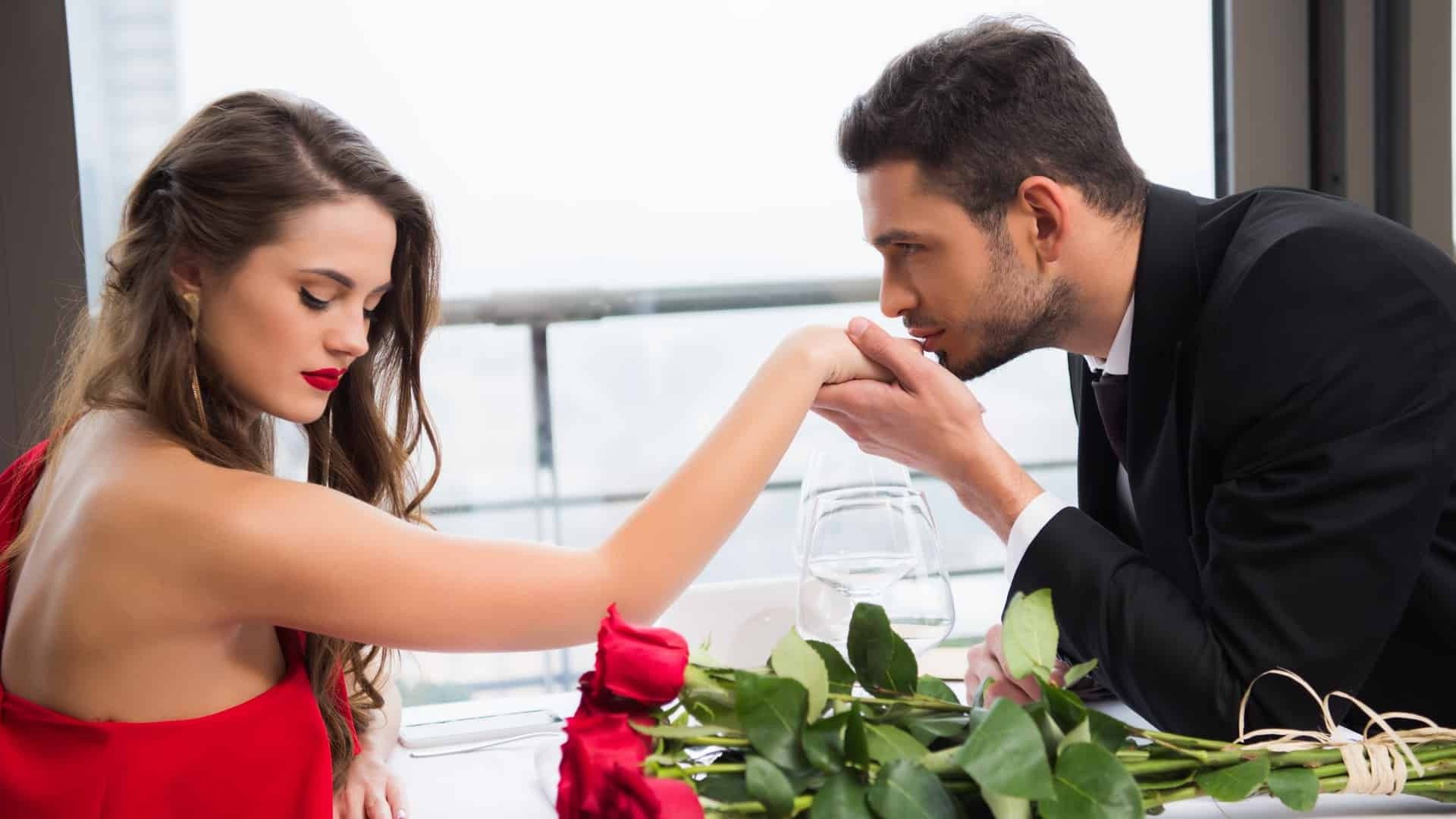 O Homem de Aquário Deve Inspirar a Mulher de Sagitário