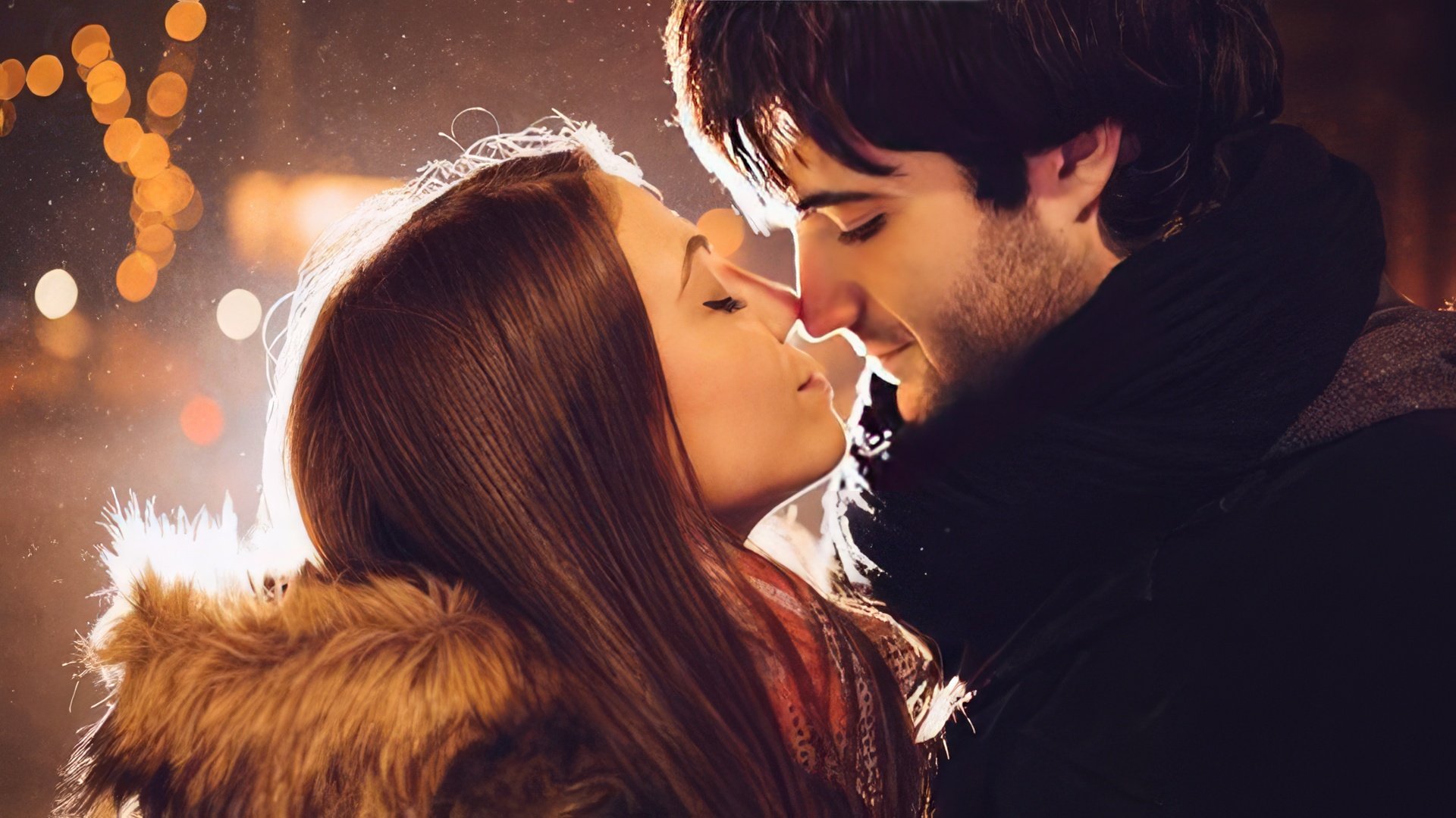 De Fora, Este Casal de Beleza Terrena e Signo de Ar Parece Refinado, Contido, Bem-Educado