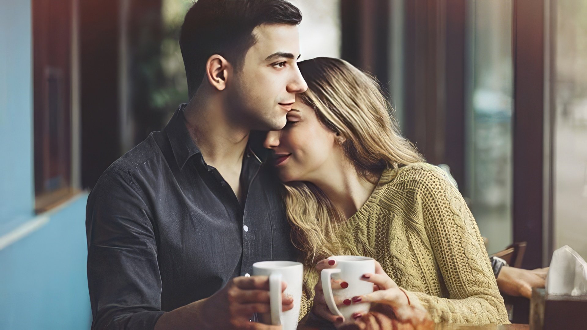 A amizade deles frequentemente evolui para um relacionamento amoroso