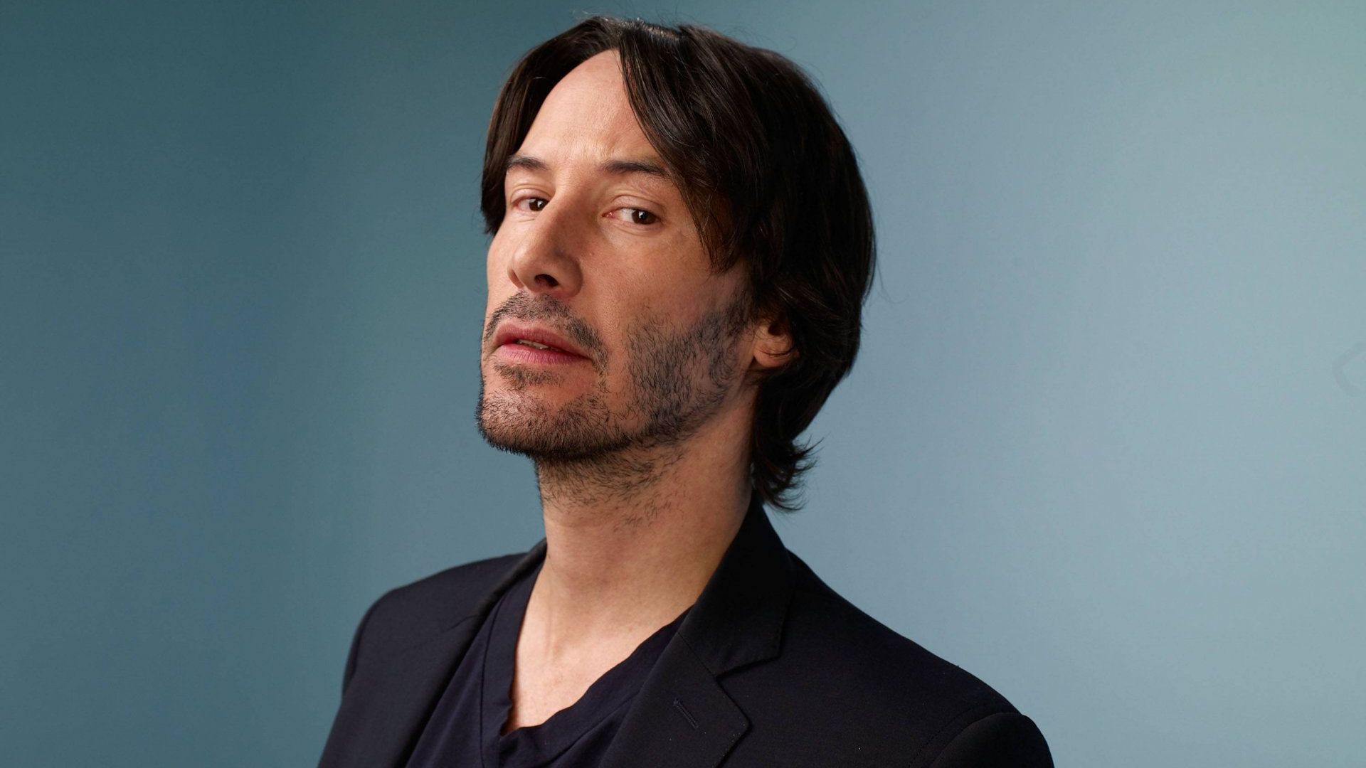 Keanu Reeves é Virgem