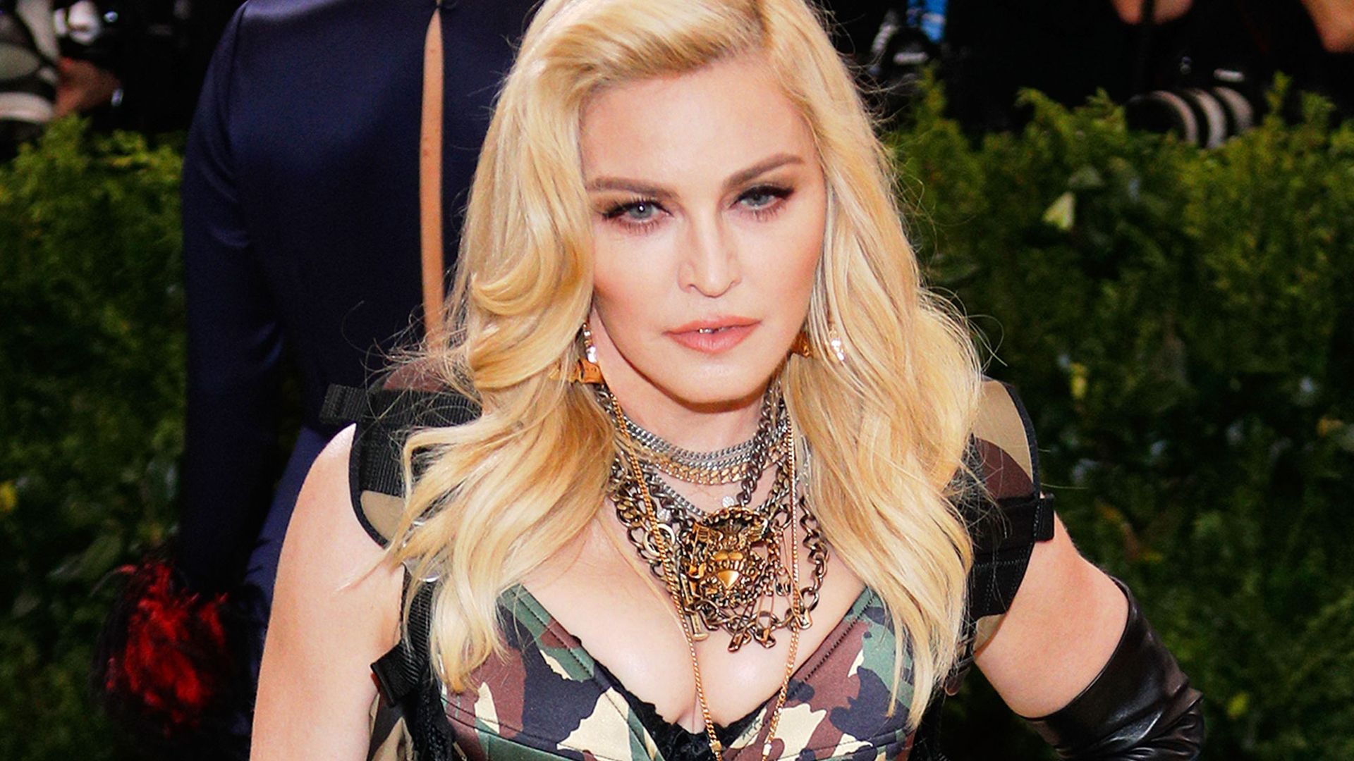 A Madonna Resplandecente Segundo o Horóscopo de Leão