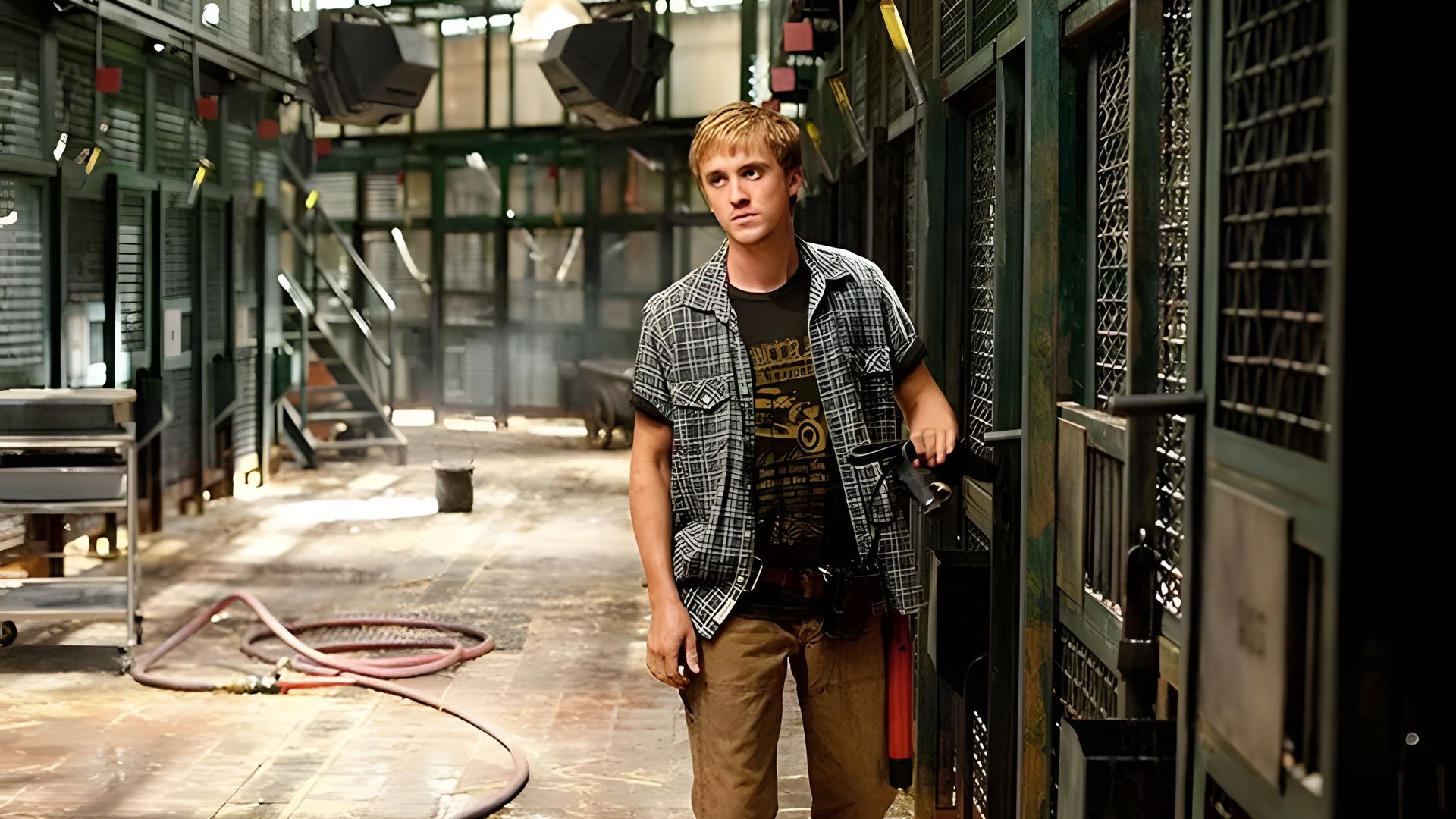 Tom Felton em Rise of the Planet of the Apes