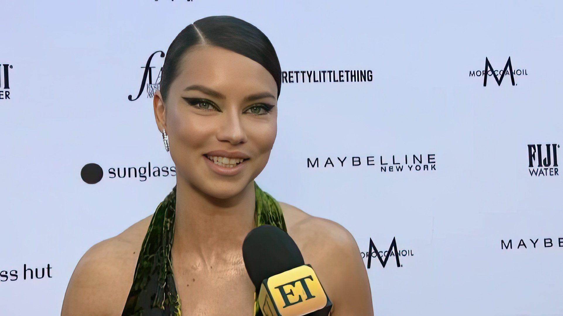 Adriana Lima atualmente