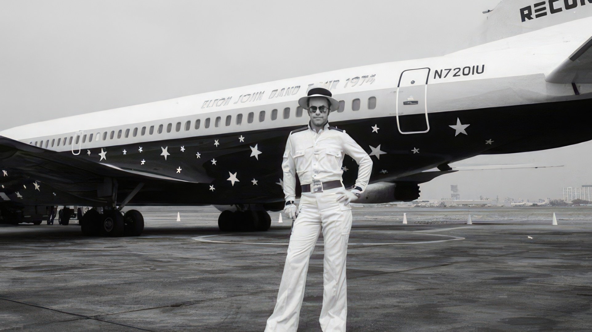 Elton John e o seu Boeing pessoal