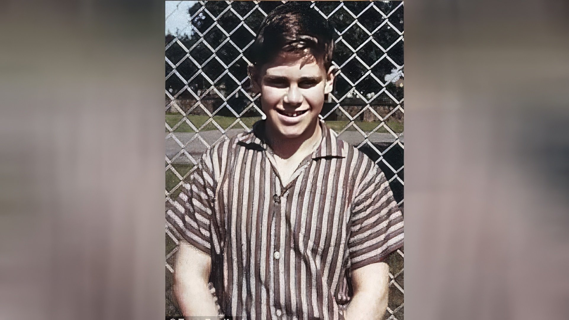 Elton John nos seus anos escolares