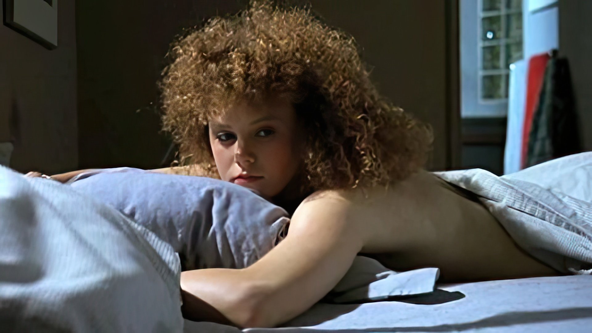 A jovem Nicole Kidman no filme "Windrider"