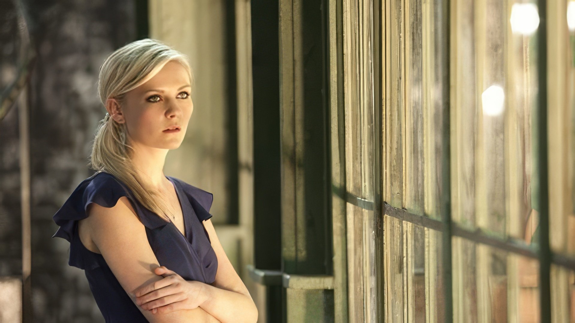 Kirsten Dunst no filme "Upside Down"