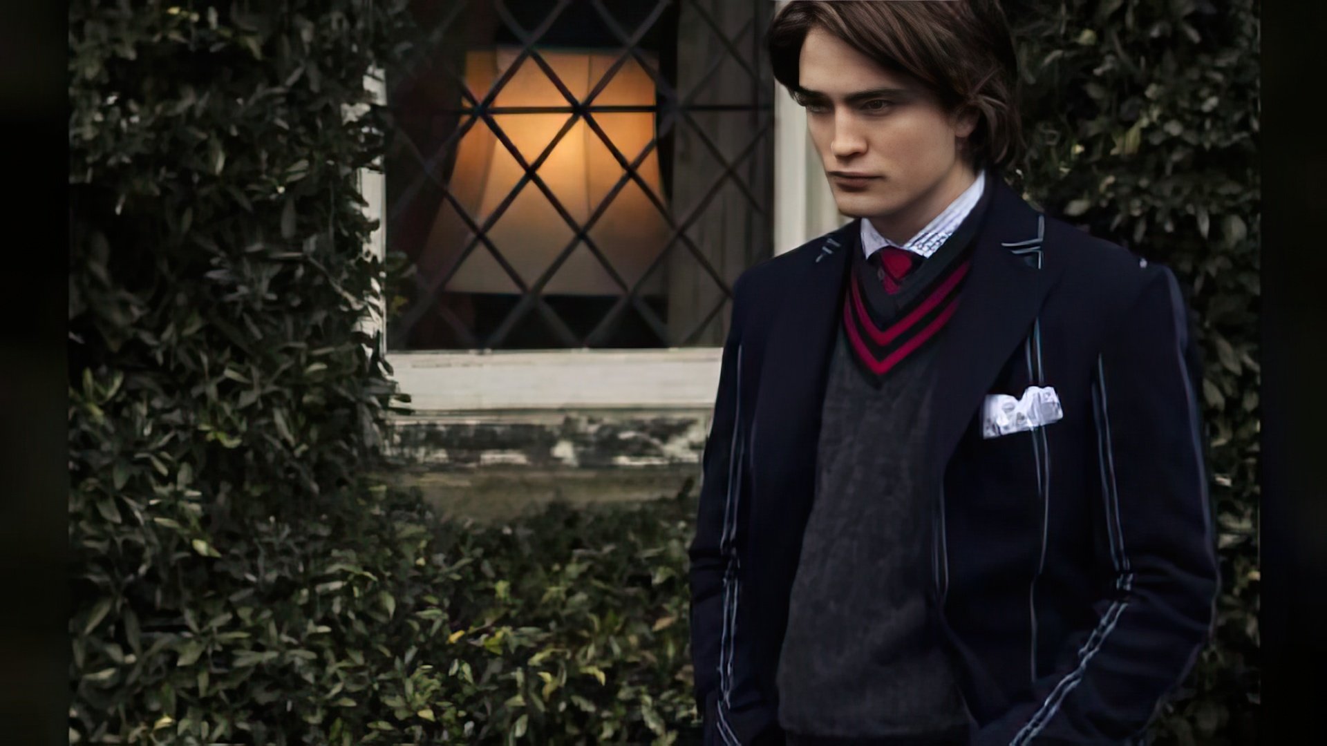 Sessão fotográfica de Robert Pattinson para o catálogo da Hackett