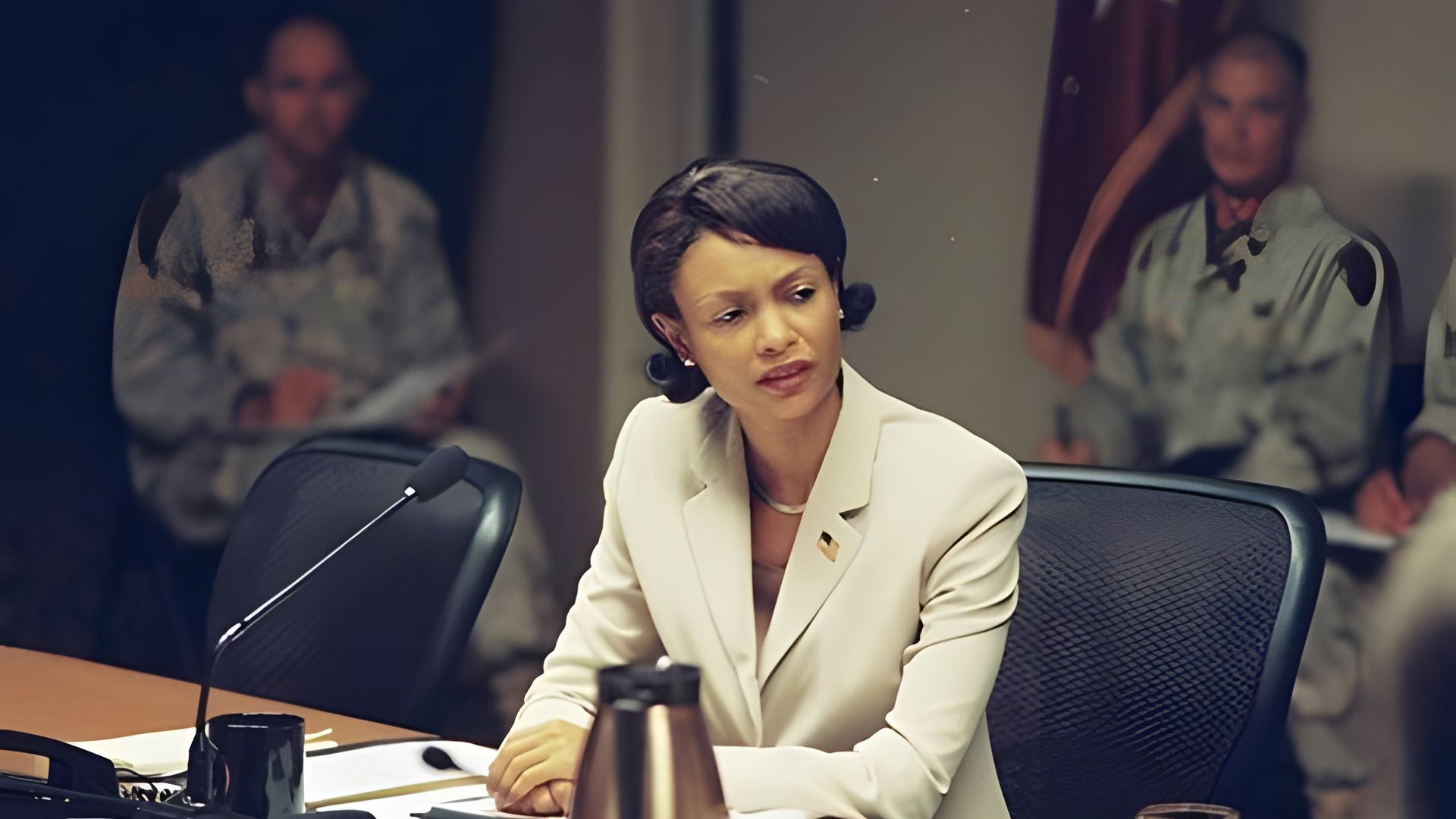 Thandiwe Newton como Condoleezza Rice