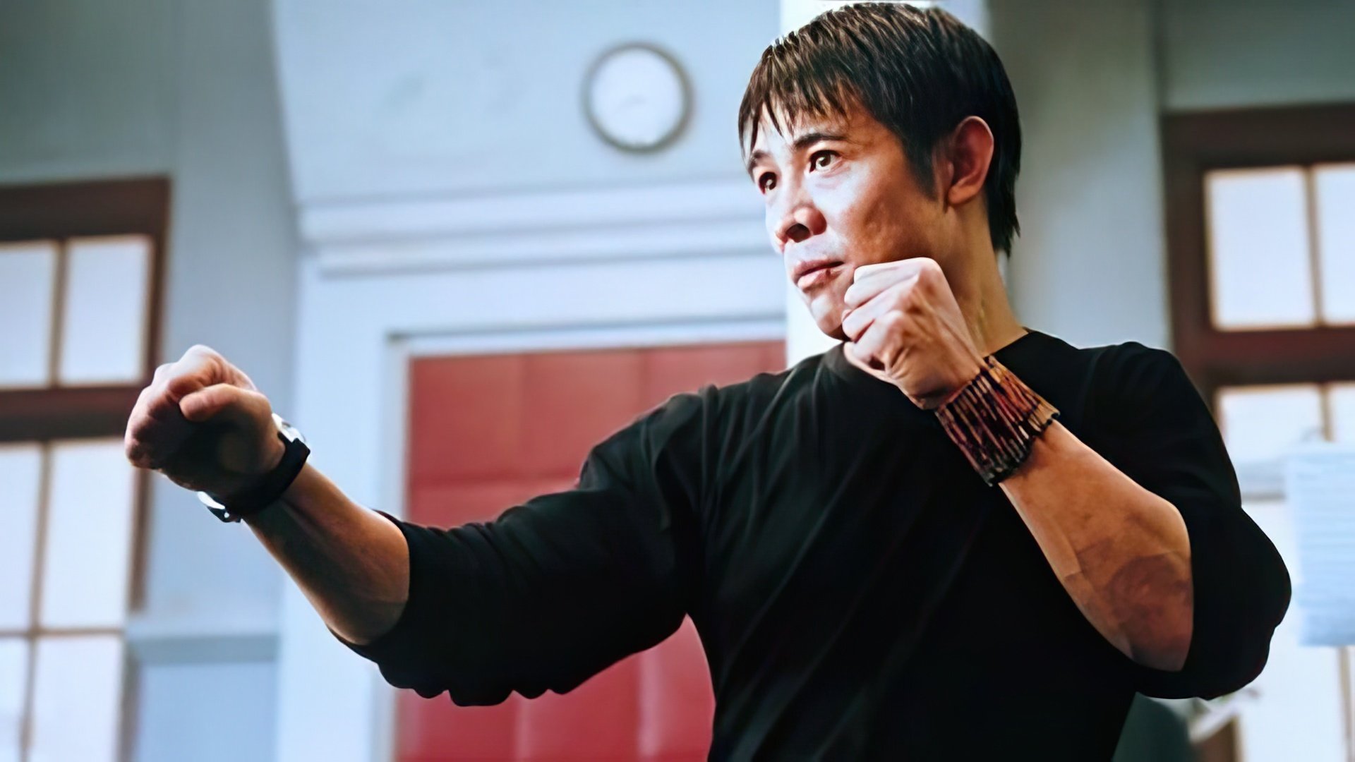 Em 2001, Jet Li protagonizou "Kiss of the Dragon"