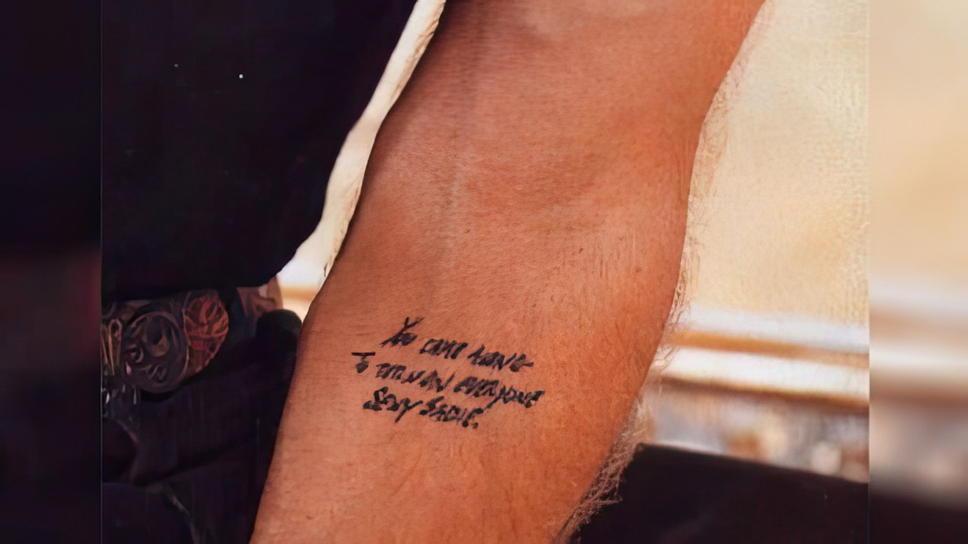Tatuagem de Jude Law dedicada à sua esposa