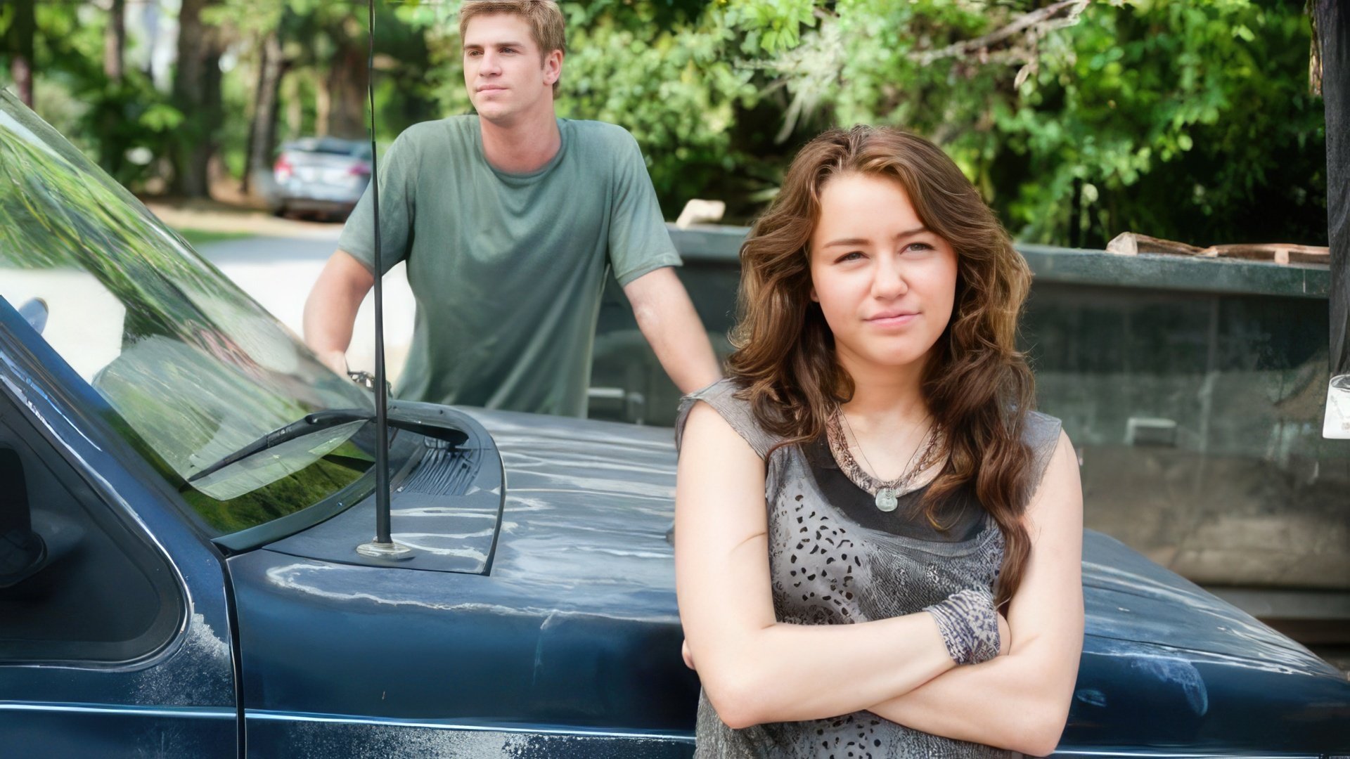 No set de "The Last Song", Miley Cyrus conheceu Liam Hemsworth