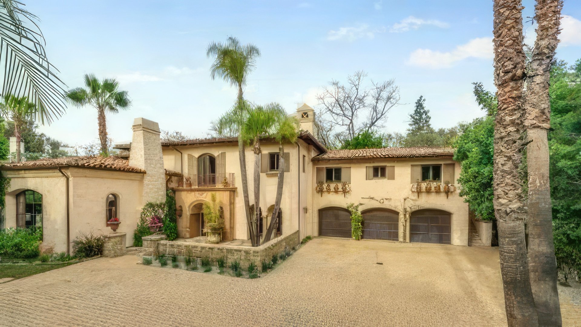 A casa onde Miley Cyrus passou a sua infância (a família alugou-a após o sucesso de "Hannah Montana")