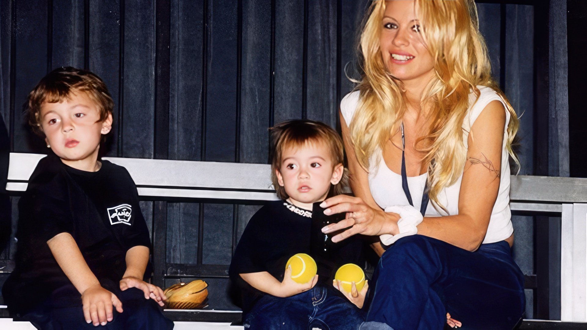 Pamela Anderson com os filhos