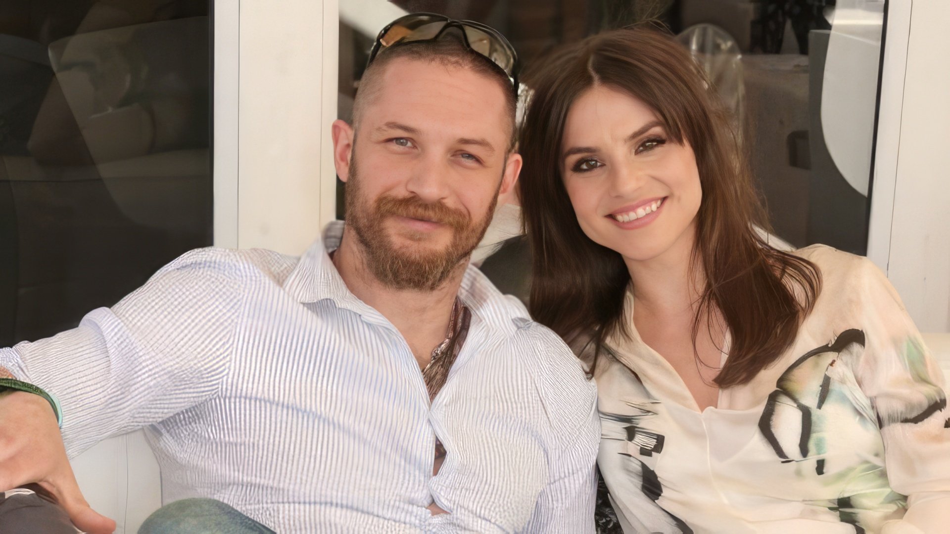 Na foto: Tom Hardy e Charlotte Riley