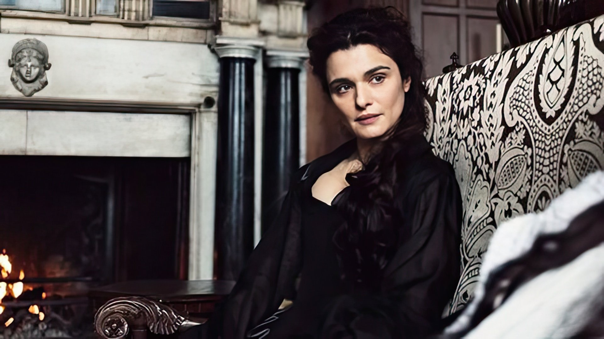 Rachel como Lady Marlborough no filme The Favourite