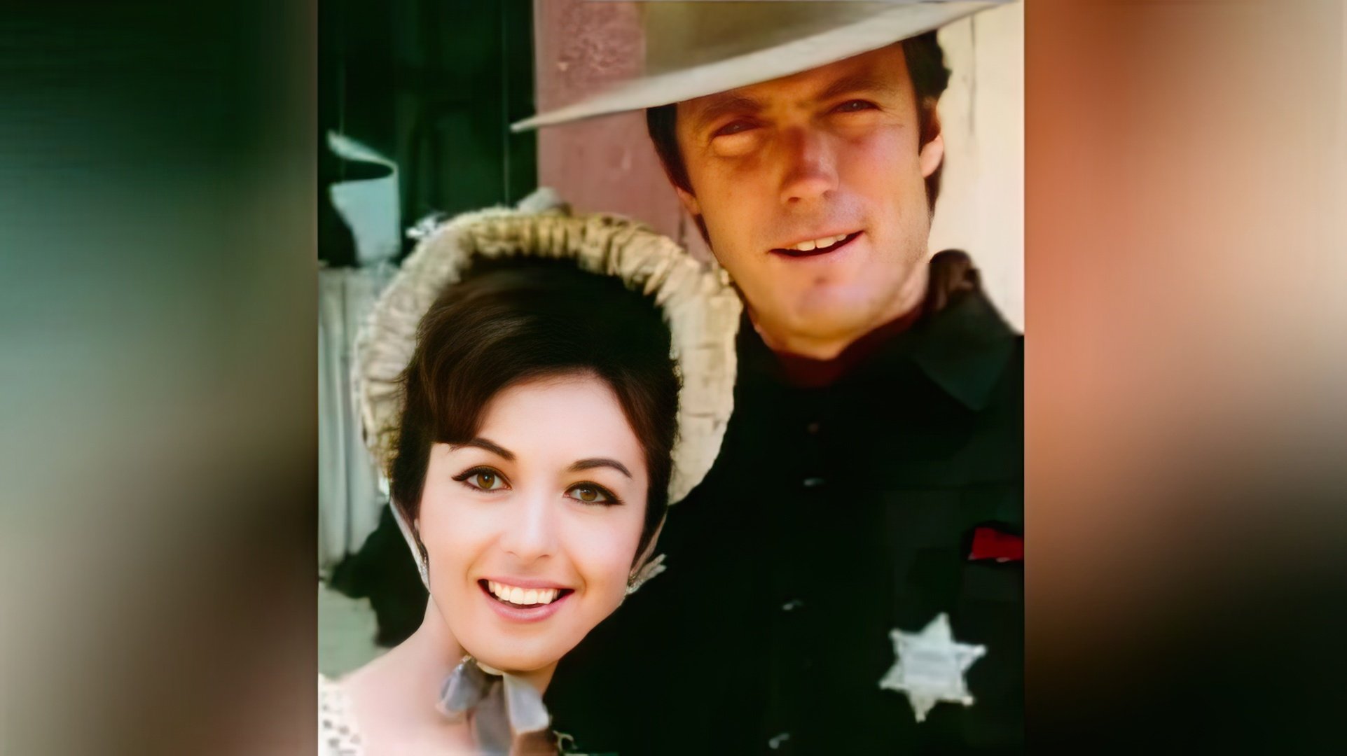 Clint Eastwood e Roxanne Tunis no set de 'Rawhide'