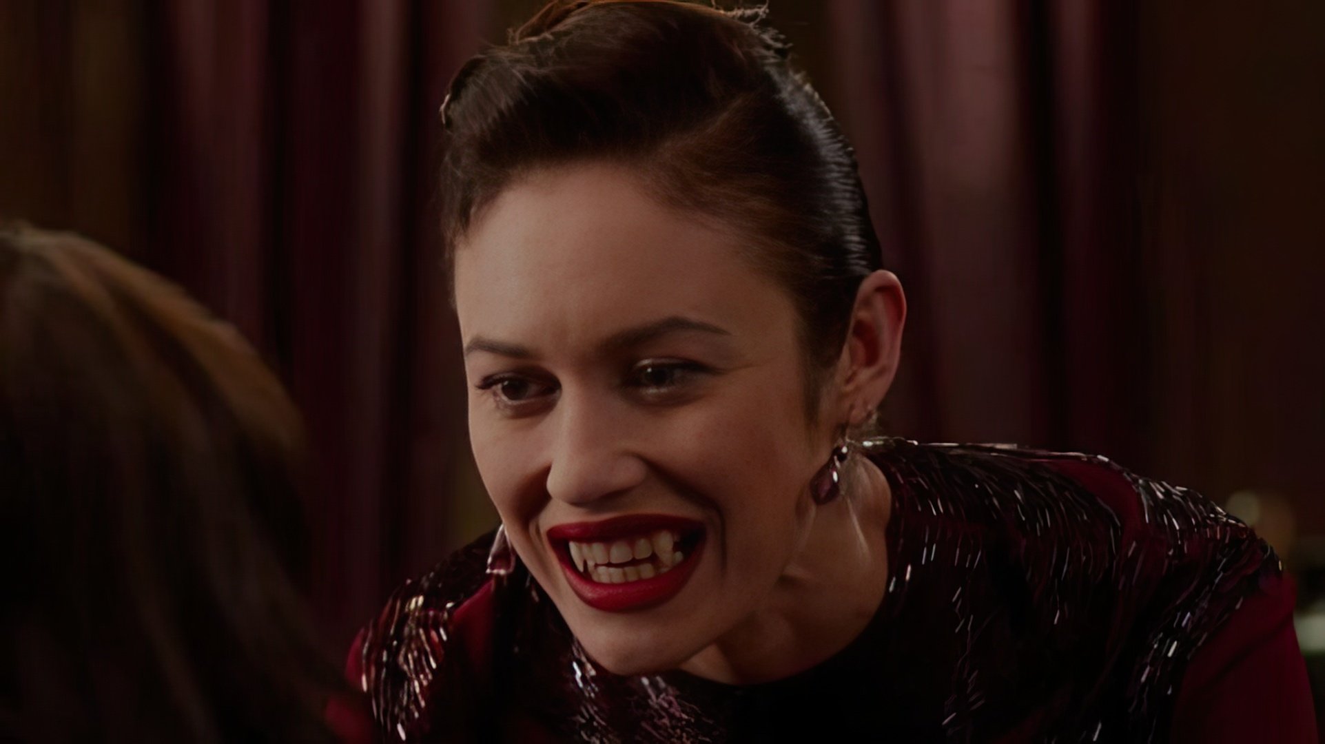 Olga Kurylenko em 'Vampire Academy'