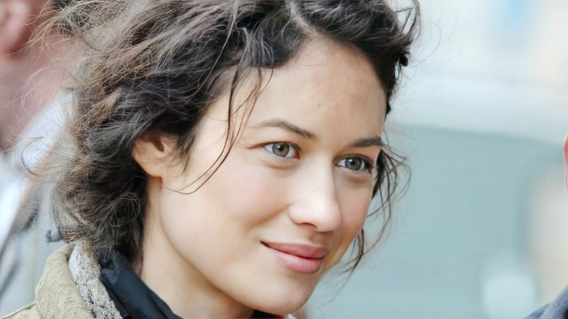 Olga Kurylenko sem maquilhagem