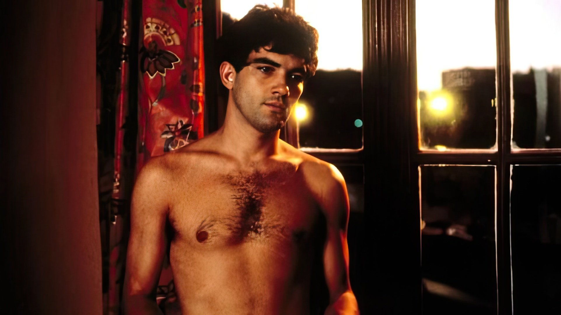 O jovem Antonio Banderas no filme "Matador"