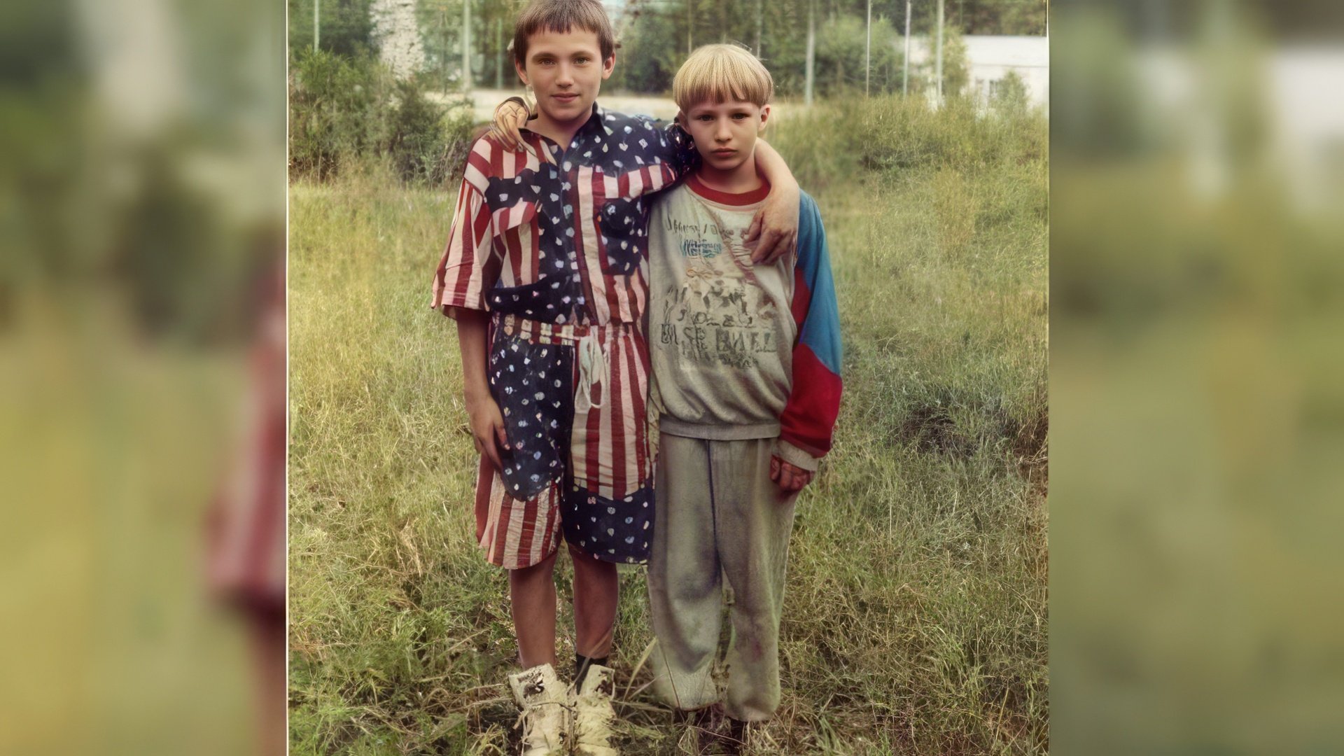 O Jovem Alexander Ovechkin e o Seu Amigo de Infância Nikita