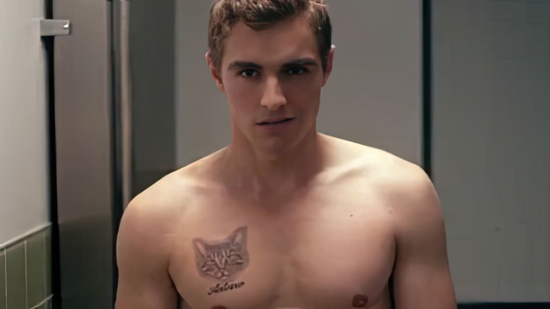 Dave Franco fica envergonhado ao filmar cenas de nudez