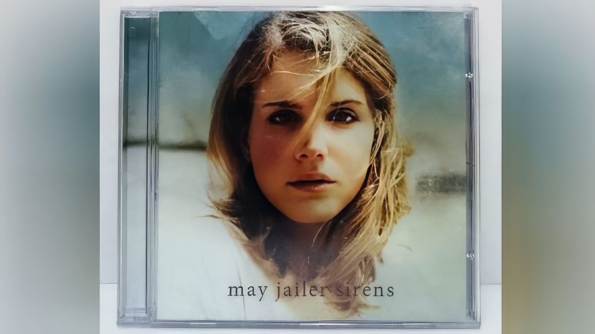 Capa do álbum "Sirens"