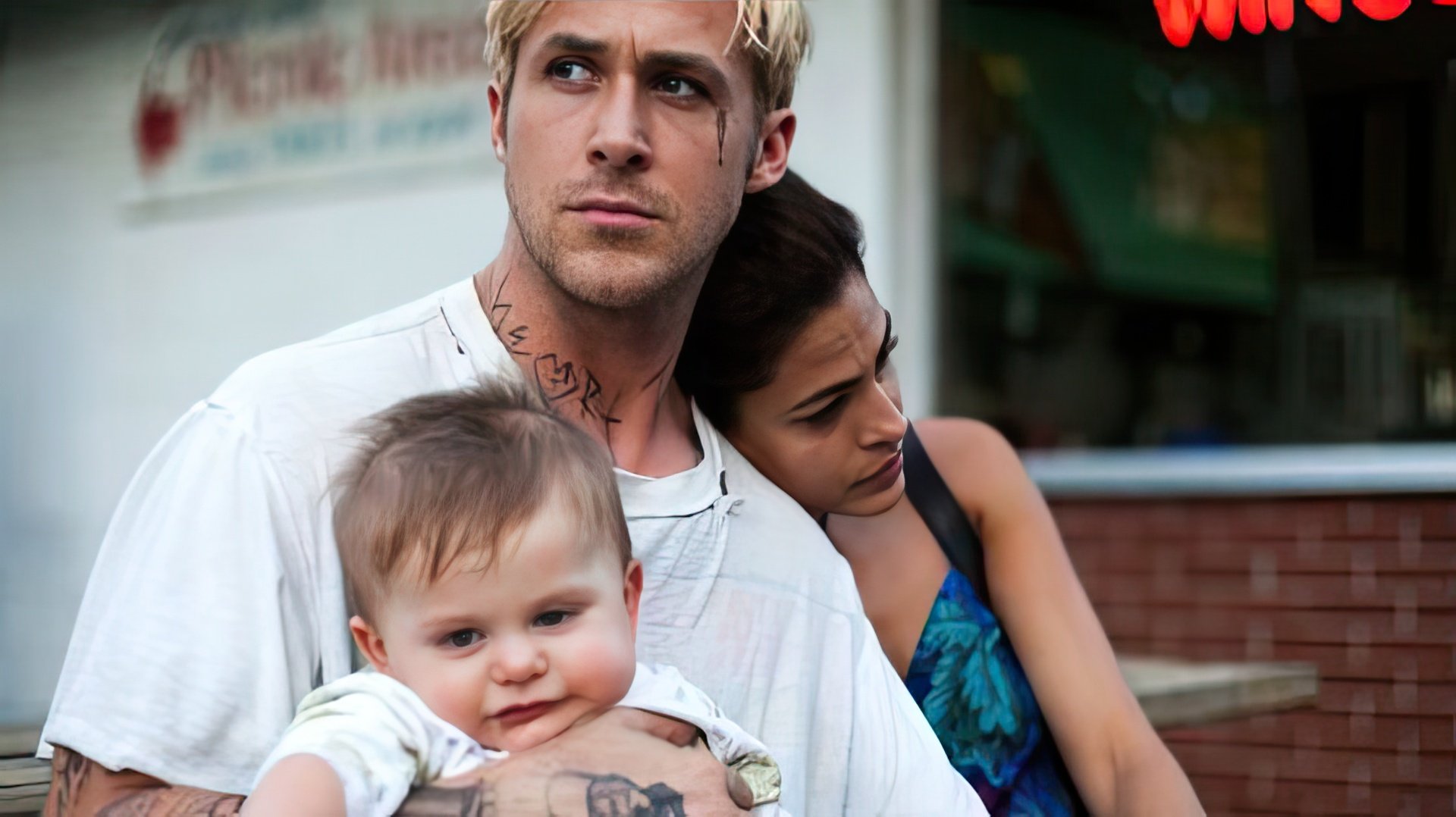 Ryan Gosling e Eva Mendes no filme The Place Beyond the Pines
