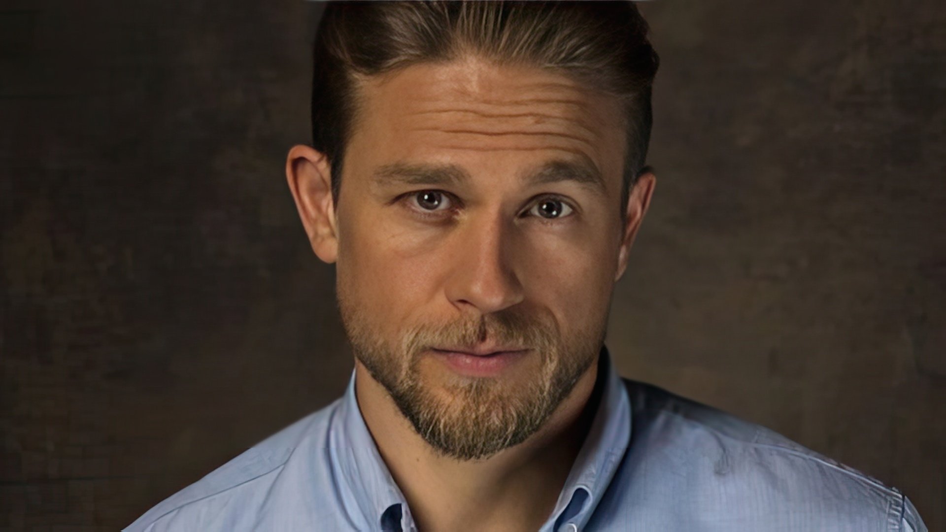 Charlie Hunnam foto 1