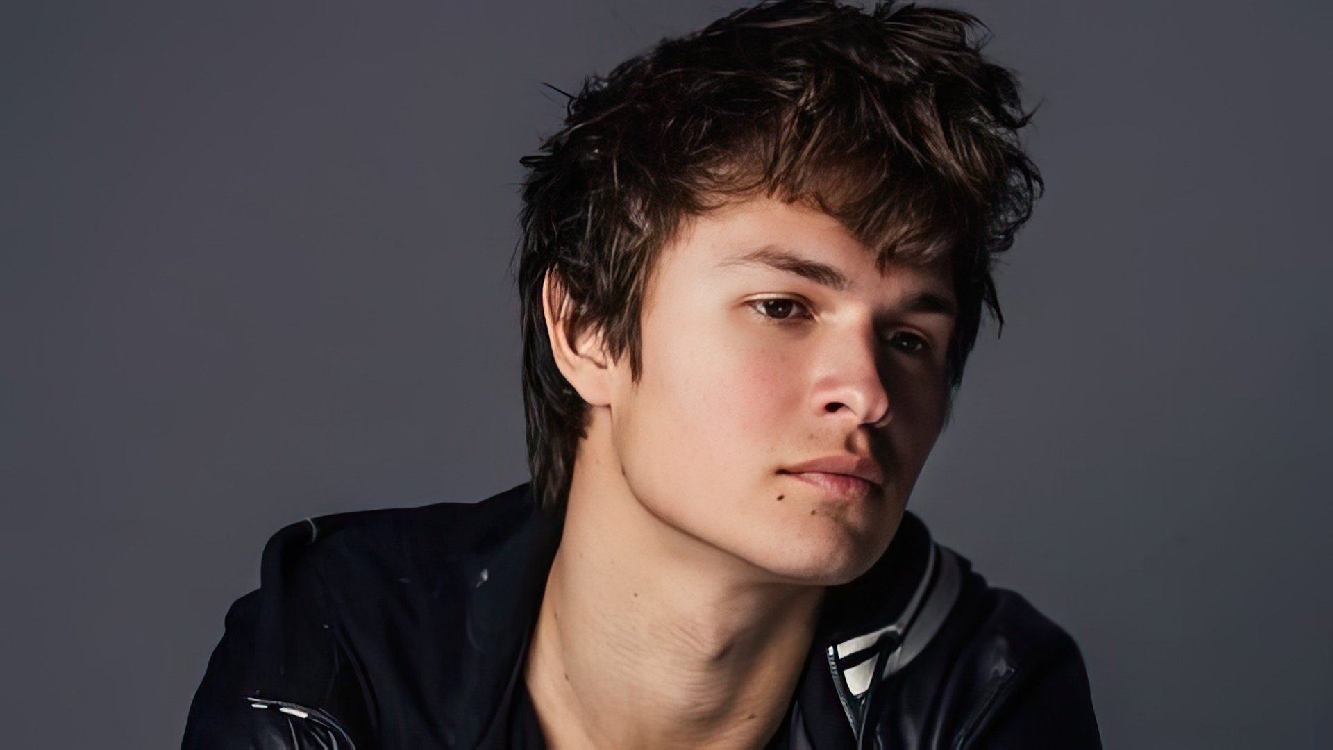 Ansel Elgort foto 1