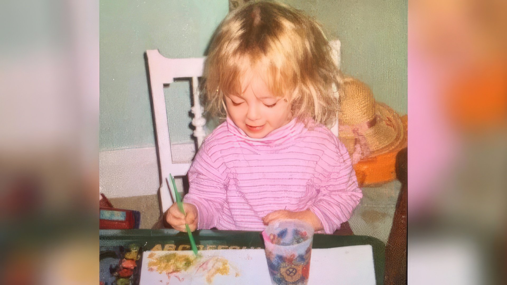 Freya Allan foto 2