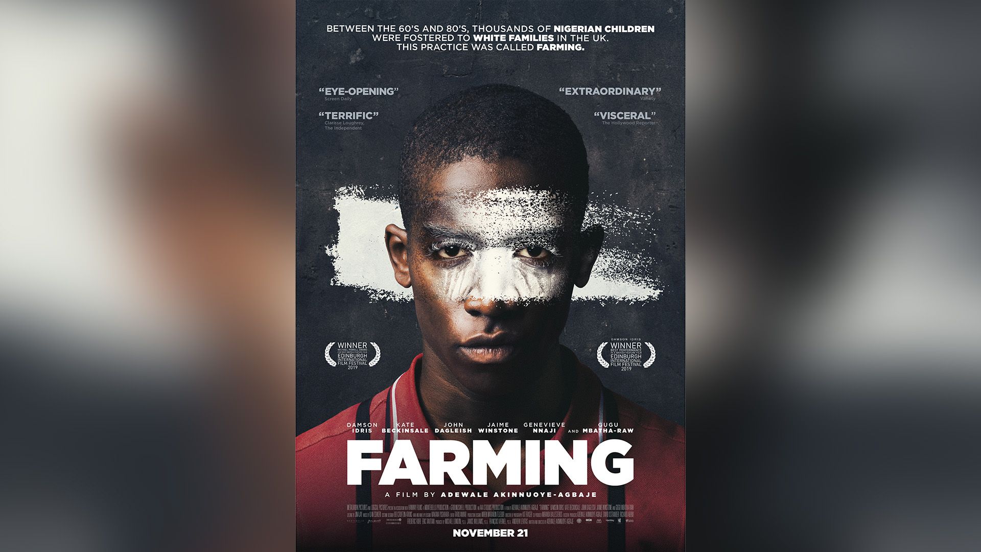 Cartaz de Farming com Damson Idris, cujo rosto está pintado com tinta branca