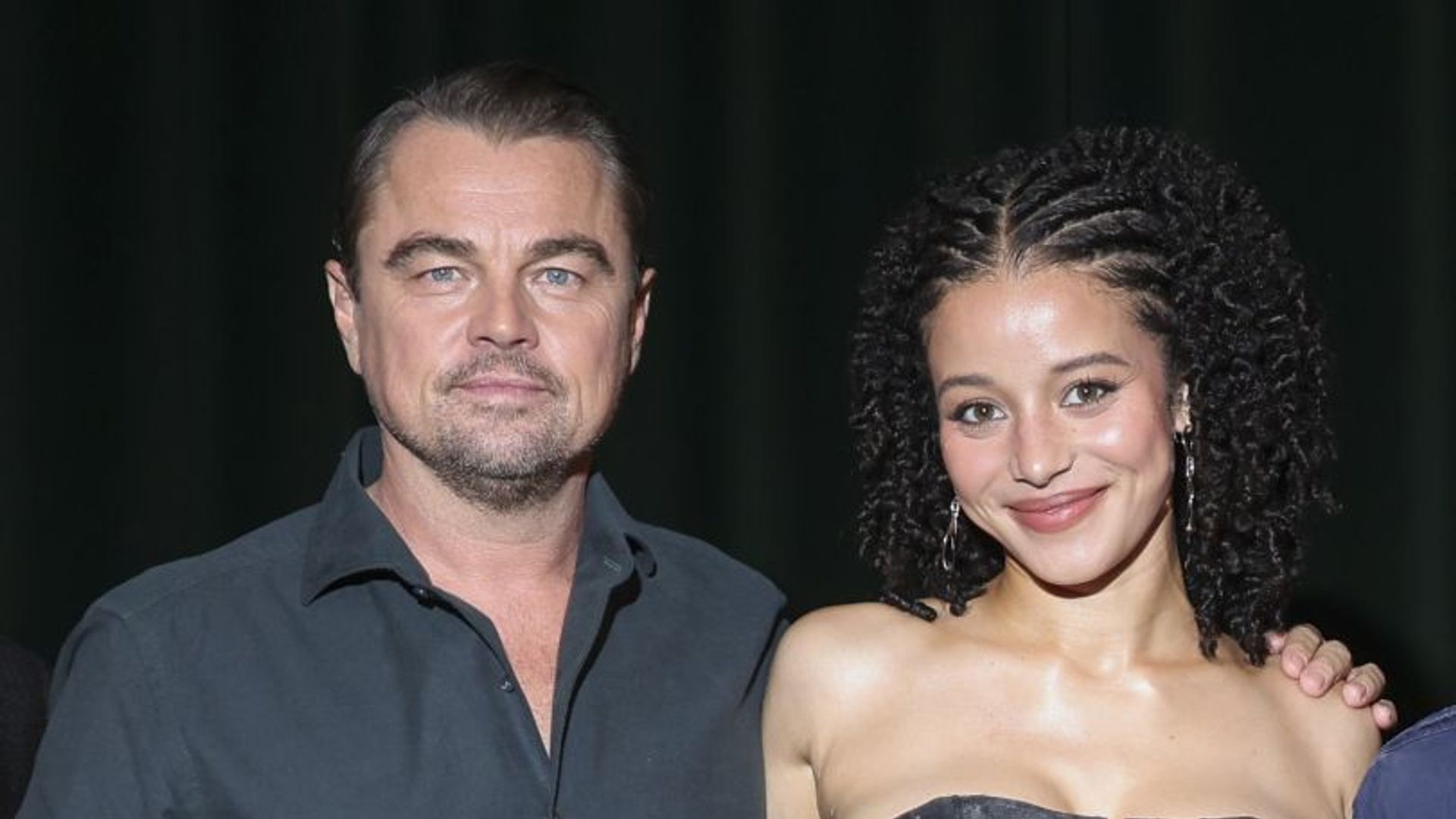 Leonardo DiCaprio e Chase Infinity a posar juntos para uma fotografia
