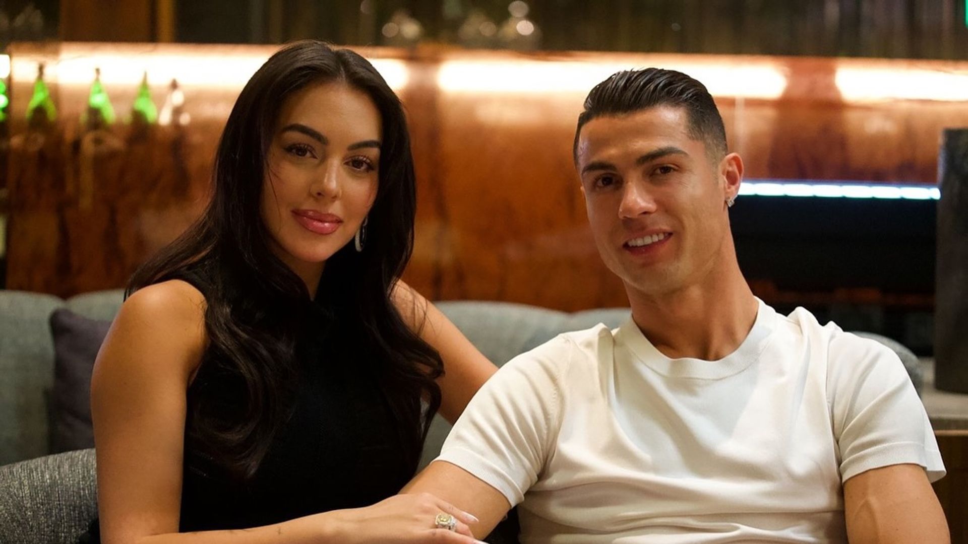 Cristiano Ronaldo Pede Georgina Rodriguez em Casamento